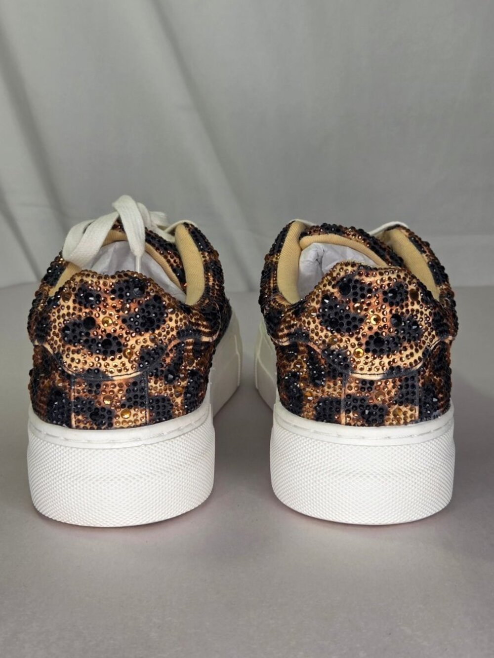 Betsey Johnson Women's Sidny Platform Sneakers - Leopard Size: 6 - Picture 4 of 8